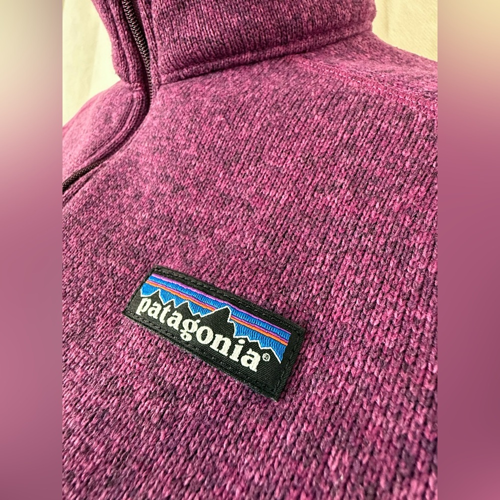 Patagonia Women's Quarter Zip-Up Fleece-Lined Sweater Purple - Picture 3 of 12
